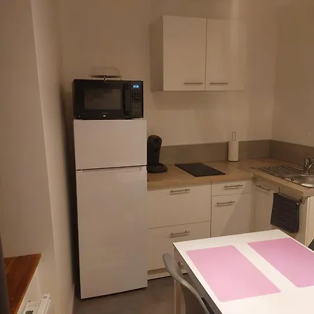 Apartment Refait A Neuf Clos Saint Genest